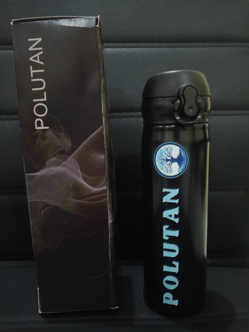 Tumbler POLUTAN � �Breathe, Sip, Survive.� Edition